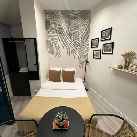 Apartment Charmant Studio Paris